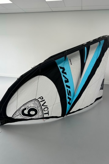 Naish-Pivot 2023 Kite (2nd)