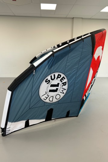 Reedin Kiteboarding-Super Model HTF 2024 Kite (DEMO)