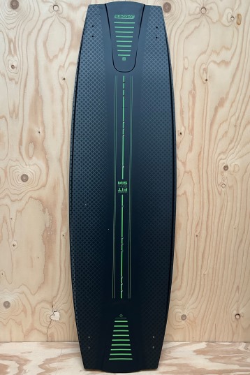 Slingshot-Misfit Carbon V11 2023 Kiteboard (DEMO)
