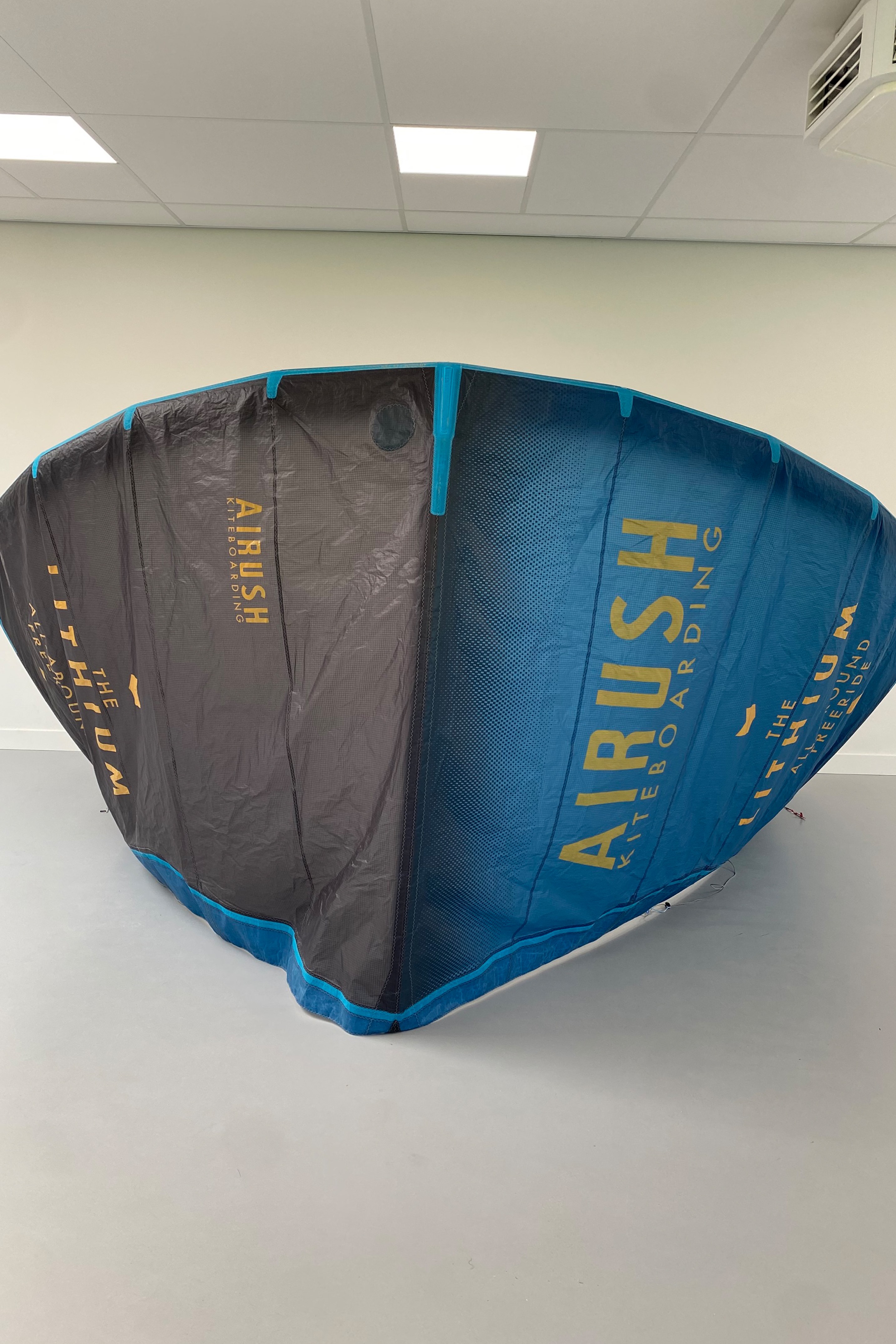 Airush-Lithium V13 Kite (2nd)