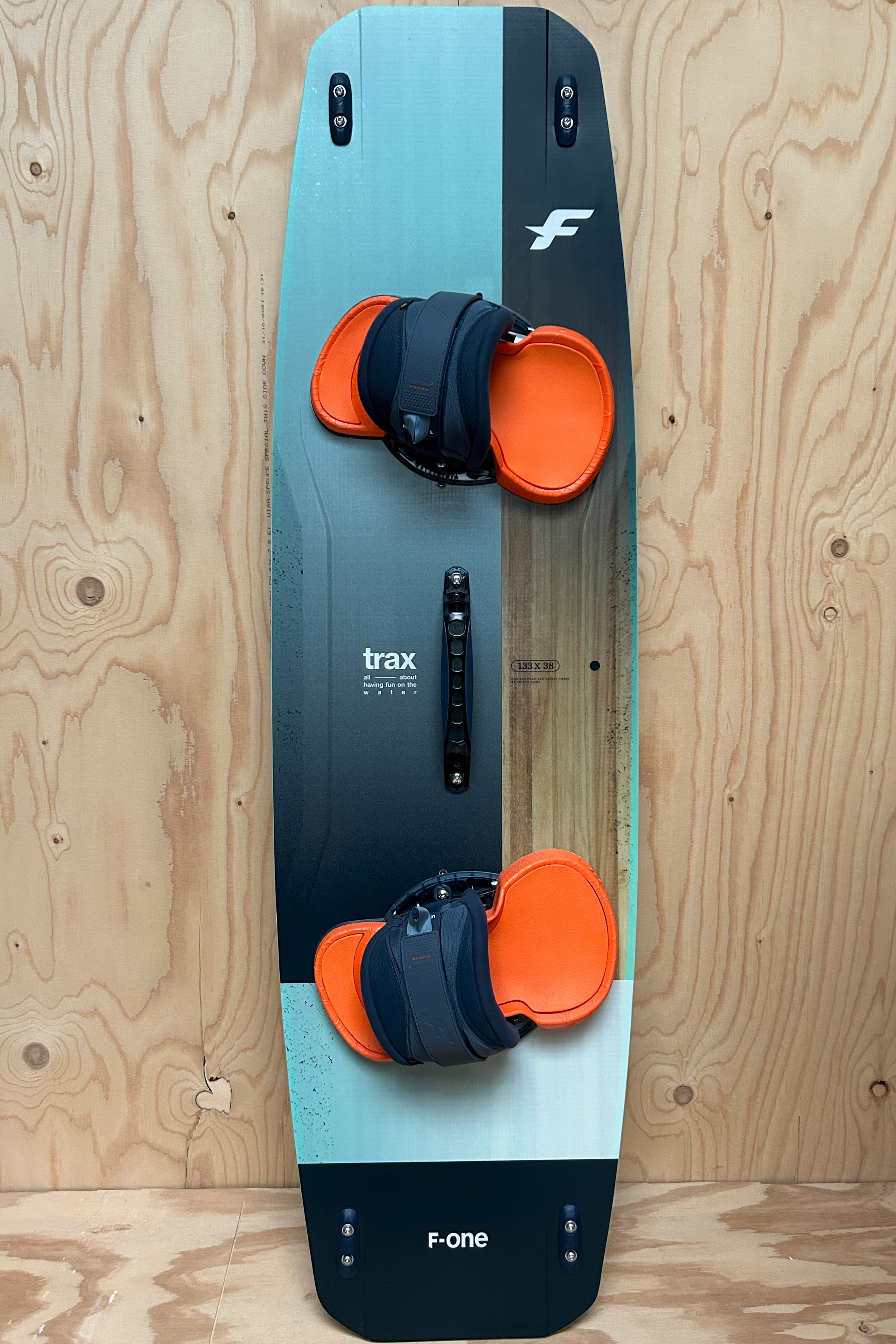F-One-Trax 2023 Kiteboard (DEMO)