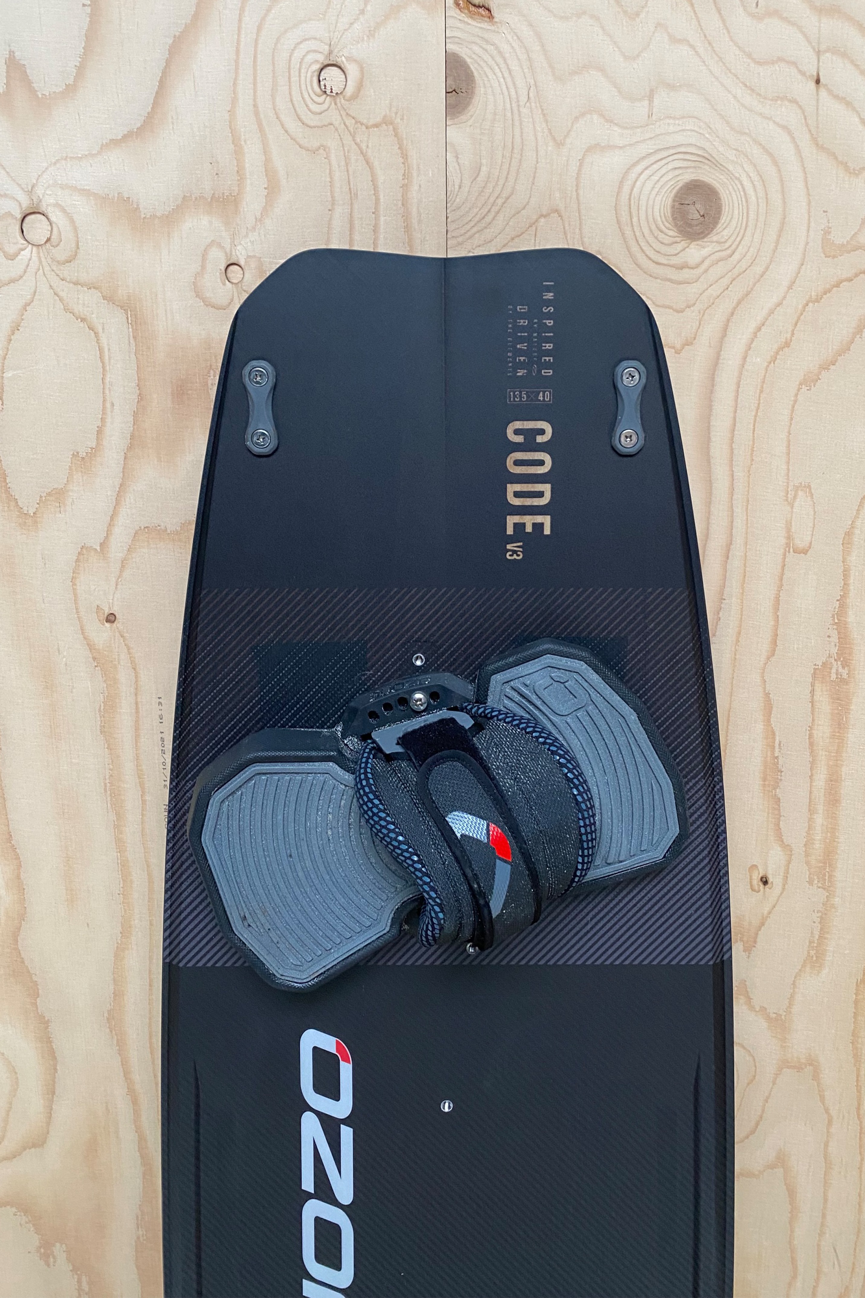 Ozone-Code V3 Kiteboard (DEMO)